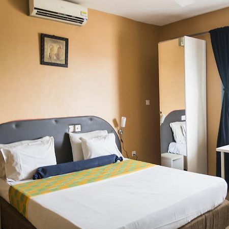 Cheers Guesthouse Botianaw Exterior photo