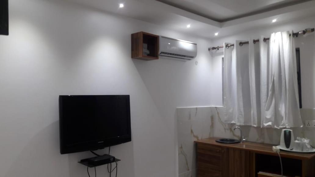 Cheers Guesthouse Botianaw Exterior photo