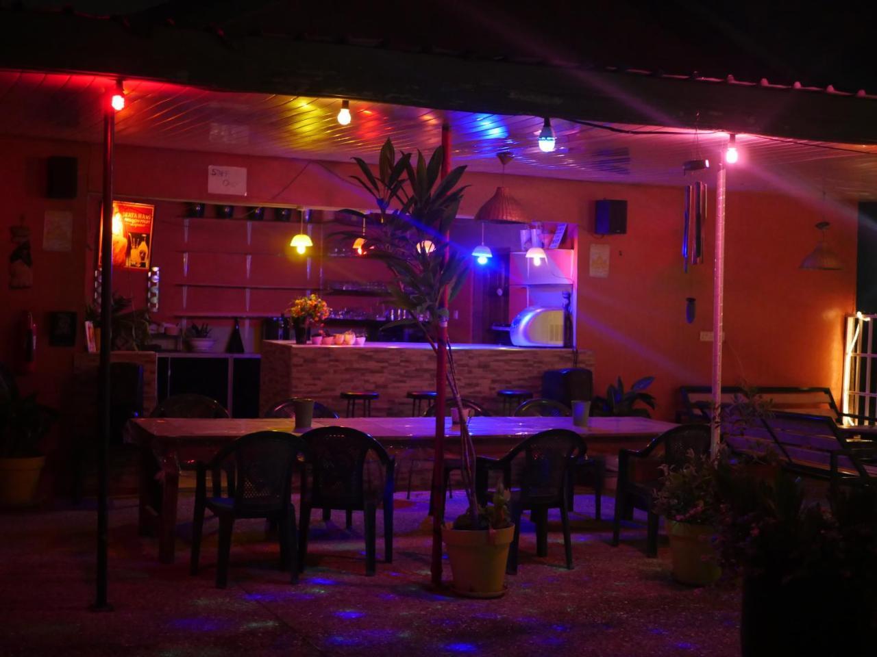 Cheers Guesthouse Botianaw Exterior photo