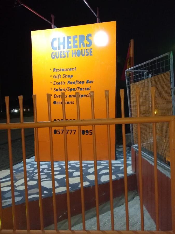 Cheers Guesthouse Botianaw Exterior photo
