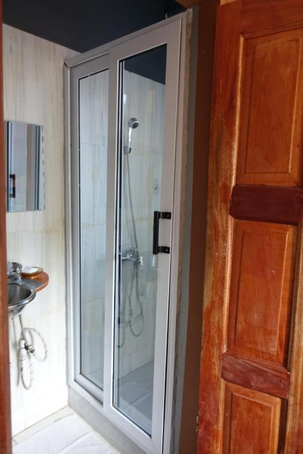 Cheers Guesthouse Botianaw Exterior photo