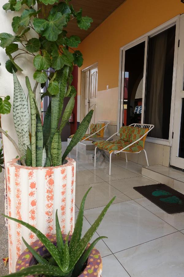 Cheers Guesthouse Botianaw Exterior photo