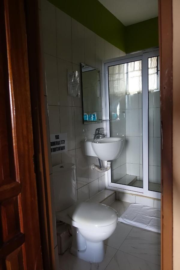Cheers Guesthouse Botianaw Exterior photo