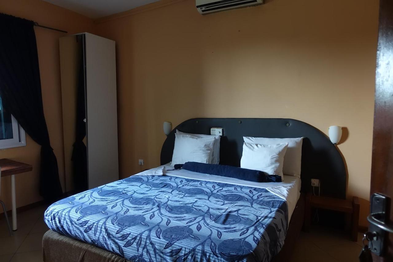Cheers Guesthouse Botianaw Exterior photo